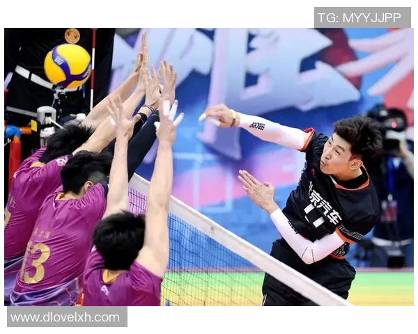 上海足球队在世界锦标赛中的辉煌历程与突破之路探秘